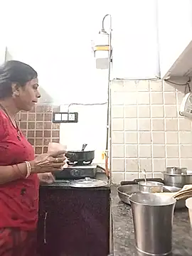Soniya Roy online show from May 14, 2026, 5:03 am