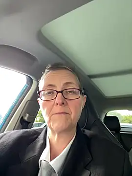 Snapshot of Curvy-Jinx chatting on September 25, 2025, 10:19 am Curvy-Jinx online show from September 25, 2025, 10:19 am