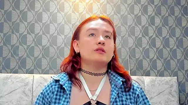 Snapshot of AliaMiller_ chatting on September 30, 2025, 11:32 pm AliaMiller online show from September 30, 2025, 11:32 pm