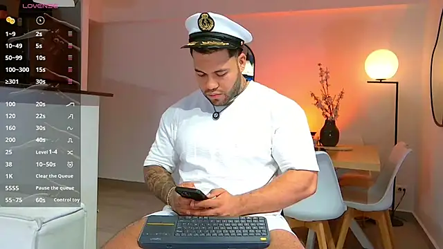 Snapshot of Michael_Salens chatting on October 27, 2025, 10:36 pm Michael Salens online show from October 27, 2025, 10:36 pm