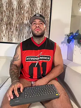 Snapshot of Michael_Salens chatting on November 25, 2025, 11:27 pm Michael Salens online show from November 25, 2025, 11:27 pm