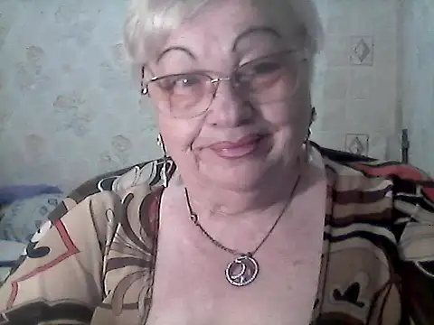 Snapshot of NatalieNorth chatting on May 17, 2026, 9:33 pm NatalieNorth online show from May 17, 2026, 9:33 pm
