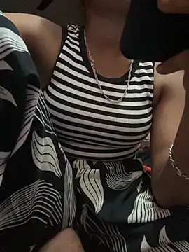 sakshi5533 online show from October 5, 2025, 5:33 pm