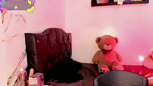 Snapshot of Rossedewitt_ chatting on May 27, 2026, 7:00 pm Rossedewitt online show from May 27, 2026, 7:00 pm