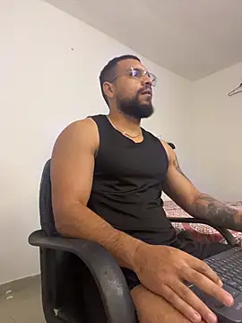 vincentjaxon online show from October 29, 2025, 11:01 am