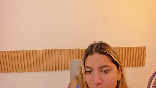 Snapshot of OliviaSweett chatting on June 6, 2026, 3:06 pm OliviaSweett online show from June 6, 2026, 3:06 pm