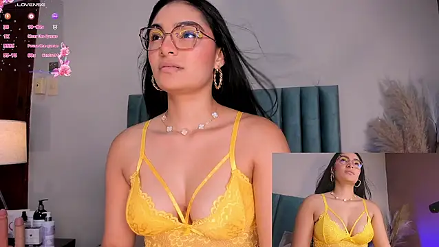 Snapshot of LunaAspen_ chatting on June 12, 2026, 4:17 pm LunaAspen online show from June 12, 2026, 4:17 pm
