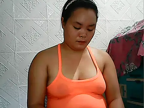 CreamyPussy4uxx online show from May 16, 2026, 1:02 am