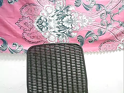 CreamyPussy4uxx online show from June 26, 2026, 12:48 am