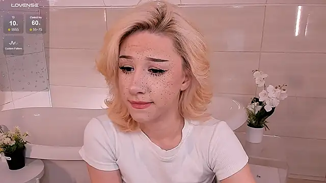 Snapshot of Necucub chatting on September 10, 2025, 4:01 am Necucub online show from September 10, 2025, 4:01 am