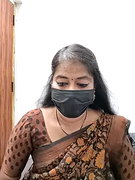 Snapshot of tamil_Sigappu_Roja chatting on June 11, 2026, 12:32 am tamil Sigappu Roja online show from June 11, 2026, 12:32 am