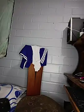 Bigtiti01 online show from December 14, 2025, 7:07 pm