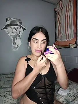 Snapshot of Bigtiti01 chatting on July 1, 2026, 1:29 am Bigtiti01 online show from July 1, 2026, 1:29 am