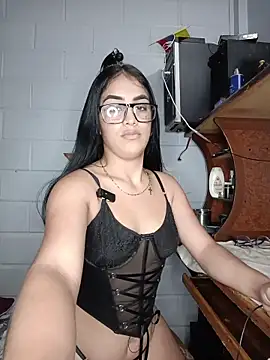 Snapshot of Bigtiti01 chatting on July 12, 2026, 11:34 am Bigtiti01 online show from July 12, 2026, 11:34 am
