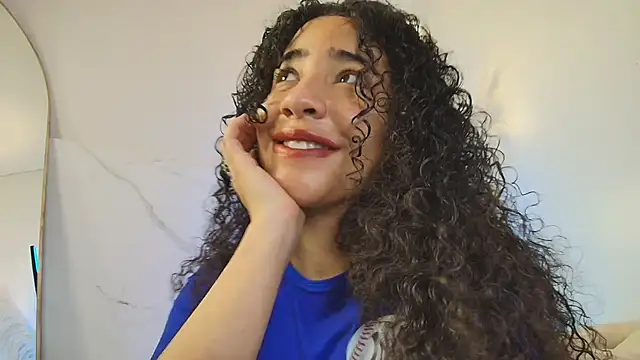 Snapshot of HairyAillyn chatting on November 2, 2025, 11:07 pm HairyAillyn online show from November 2, 2025, 11:07 pm