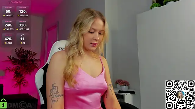 Snapshot of Margo-pvt chatting on November 19, 2025, 1:16 am Margo-pvt online show from November 19, 2025, 1:16 am