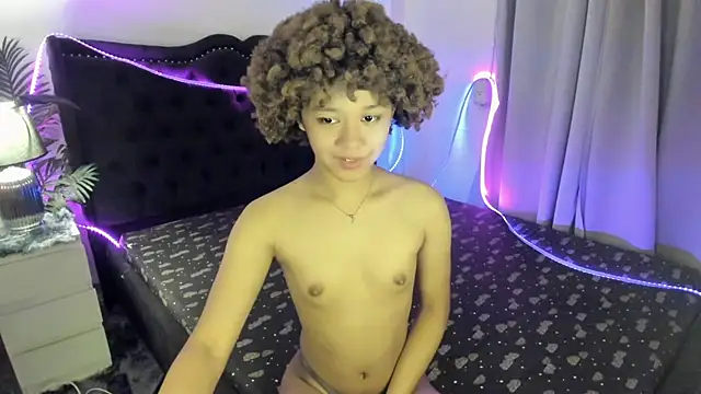 9INCHESHARDCOCK online show from November 2, 2025, 10:28 am