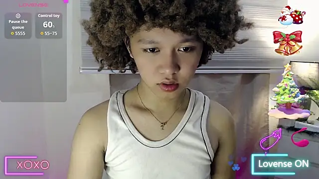 9INCHESHARDCOCK online show from November 26, 2025, 4:57 am