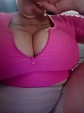 Snapshot of SinisterBabe chatting on July 26, 2026, 1:07 pm SinisterBabe online show from July 26, 2026, 1:07 pm