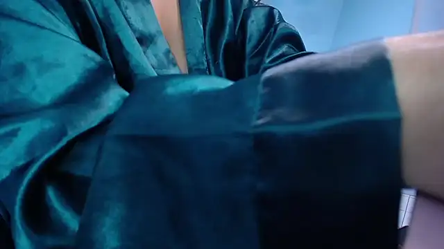 Snapshot of victoria_hernandez_t_ chatting on November 17, 2025, 12:55 pm victoria hernandez t online show from November 17, 2025, 12:55 pm