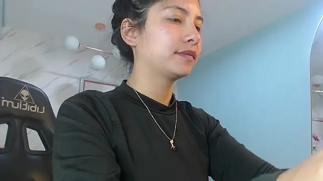Snapshot of victoria_hernandez_t_ chatting on June 5, 2026, 1:17 pm victoria hernandez t online show from June 5, 2026, 1:17 pm