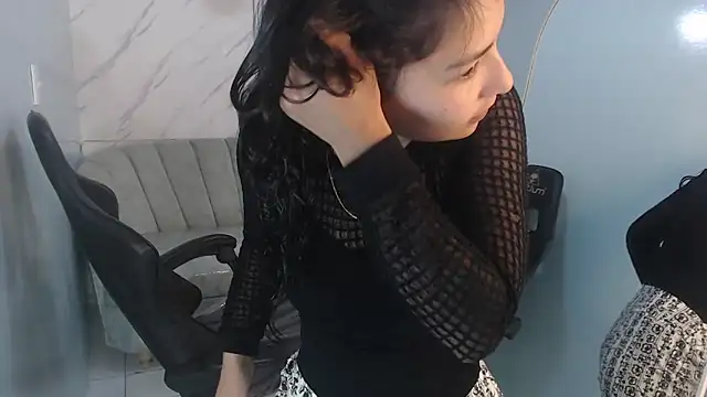 Snapshot of victoria_hernandez_t_ chatting on June 9, 2026, 1:12 pm victoria hernandez t online show from June 9, 2026, 1:12 pm