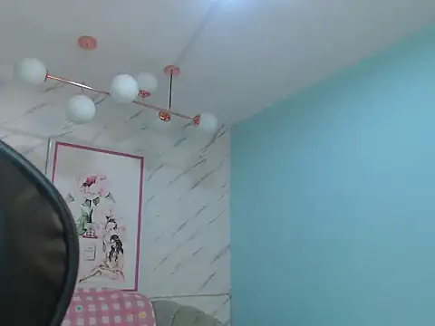 Snapshot of victoria_hernandez_t_ chatting on June 24, 2026, 1:10 pm victoria hernandez t online show from June 24, 2026, 1:10 pm