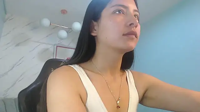 Snapshot of victoria_hernandez_t_ chatting on July 10, 2026, 1:36 pm victoria hernandez t online show from July 10, 2026, 1:36 pm