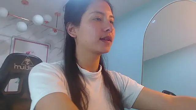 Snapshot of victoria_hernandez_t_ chatting on August 1, 2026, 1:21 pm victoria hernandez t online show from August 1, 2026, 1:21 pm