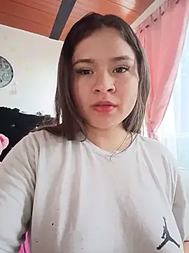 Snapshot of Isa_Acosta chatting on July 7, 2026, 4:33 pm Isa Acosta online show from July 7, 2026, 4:33 pm