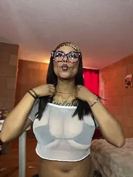 Stefany 44 online show from June 22, 2026, 8:06 pm