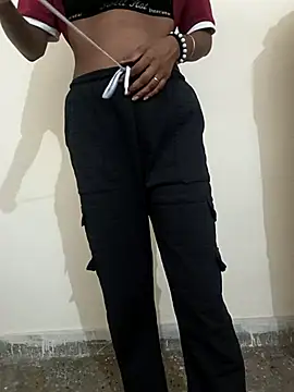 Snapshot of Alia-00 chatting on October 11, 2025, 4:01 am Alia-00 online show from October 11, 2025, 4:01 am