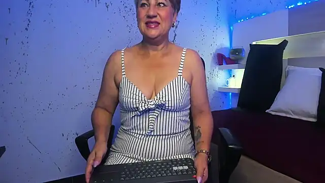 JaddeWalker online show from February 2, 2026, 11:31 am