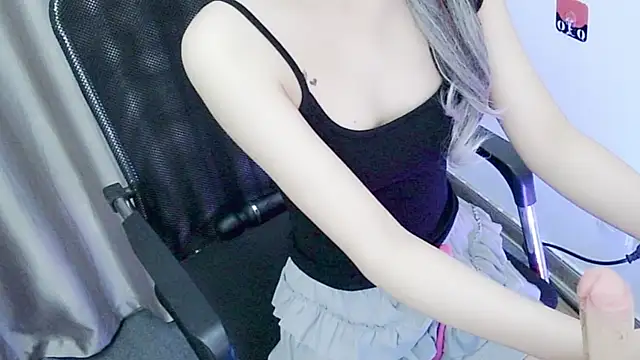 Snapshot of ALy-Lush chatting on December 2, 2025, 11:26 am ALy-Lush online show from December 2, 2025, 11:26 am