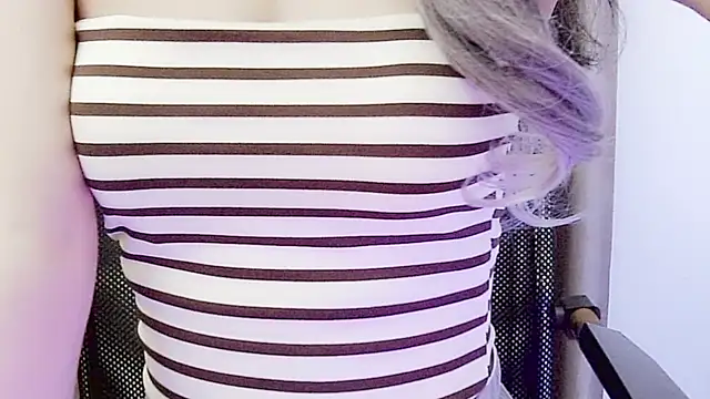 Snapshot of ALy-Lush chatting on December 19, 2025, 6:59 pm ALy-Lush online show from December 19, 2025, 6:59 pm