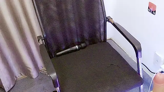 Snapshot of ALy-Lush chatting on December 20, 2025, 7:04 am ALy-Lush online show from December 20, 2025, 7:04 am