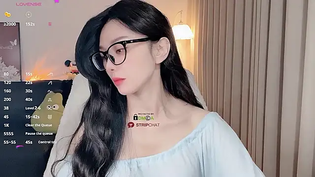 Xiatian520  online show from March 11, 2026, 7:58 am