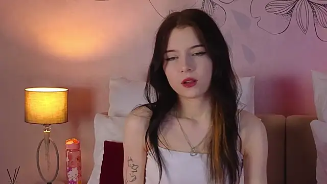 Angel  Rosse online show from June 11, 2026, 4:49 pm