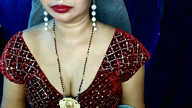 QUEEN SAKHI- online show from April 29, 2026, 5:41 pm