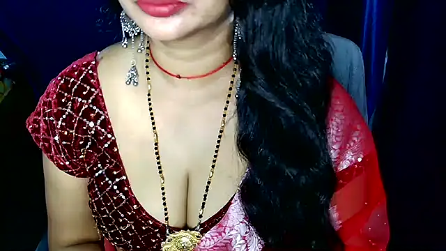 QUEEN SAKHI- online show from June 28, 2026, 5:19 pm