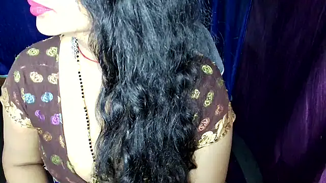QUEEN SAKHI- online show from July 7, 2026, 12:09 pm