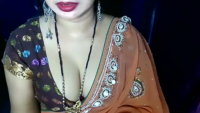 QUEEN SAKHI- online show from July 25, 2026, 4:32 am