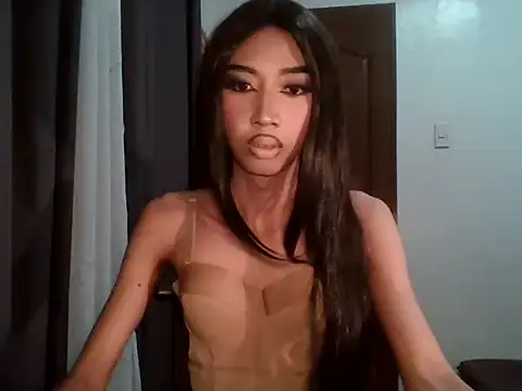 YourTiffanyX online show from June 11, 2026, 7:56 pm