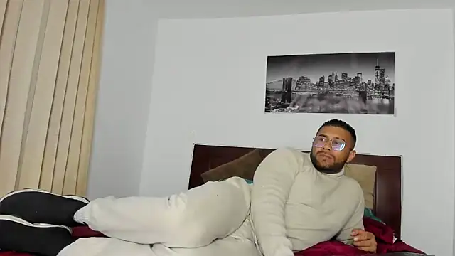 AntonyDAngelo25 online show from March 18, 2026, 2:58 am