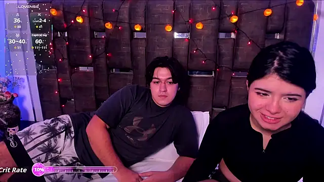 Snapshot of EmilyANDrew_ chatting on October 16, 2025, 4:46 am EmilyANDrew online show from October 16, 2025, 4:46 am