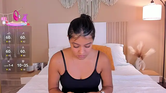Camila Bustamante online show from April 22, 2026, 2:29 pm