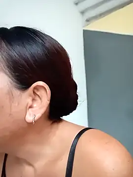 marinita13 online show from February 21, 2026, 2:07 pm