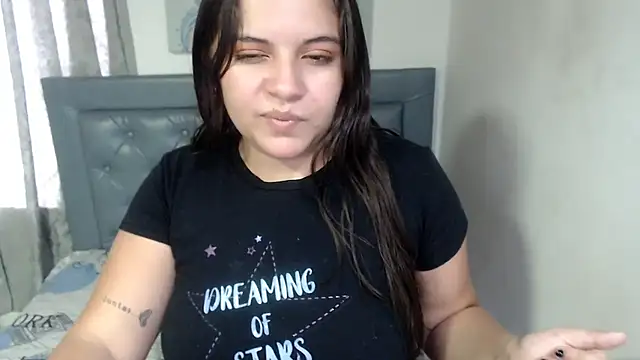 sarah aguilar online show from April 11, 2026, 6:45 pm