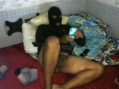 Snapshot of morenomascarado17 chatting on November 18, 2025, 10:14 pm morenomascarado17 online show from November 18, 2025, 10:14 pm