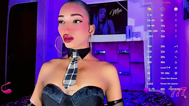 Snapshot of LADY-HOT-SEXY- chatting on June 8, 2026, 1:28 am LADY-HOT-SEXY- online show from June 8, 2026, 1:28 am